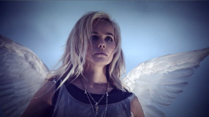 Isabel Lucas pic #946590
